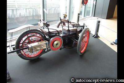1896 - LA VOITURETTE Leon Bollée two-seat tricycle